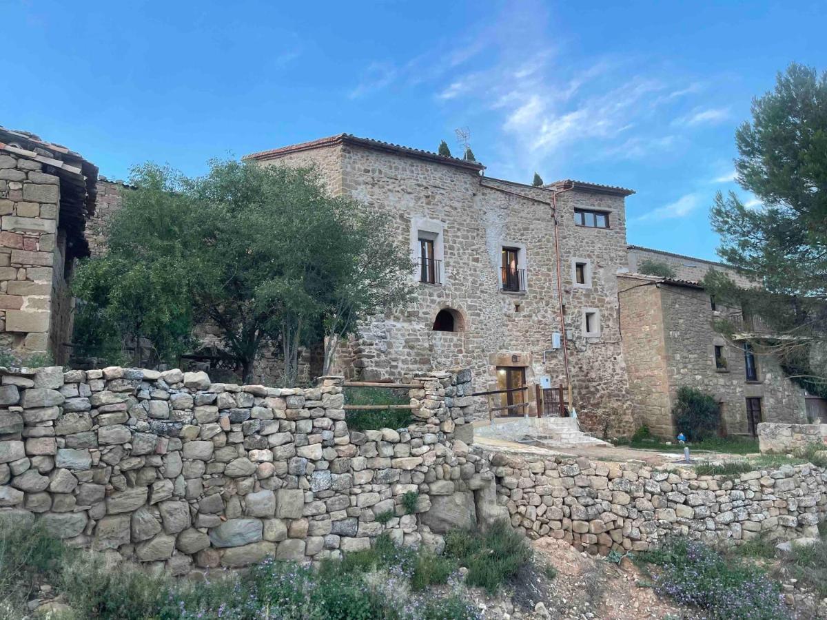 Castell De L'Aguda Hotel Tora de Riubregos Exterior photo